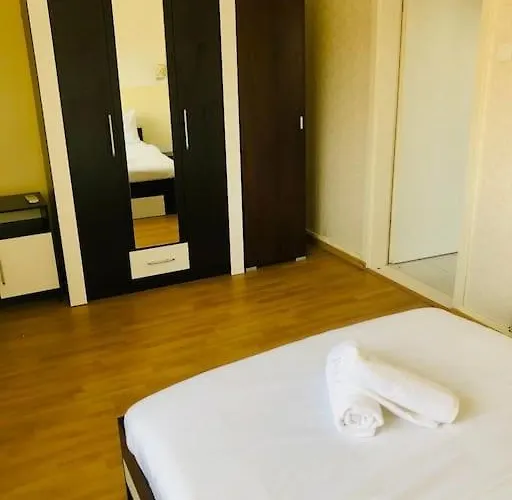 Joy City Lucaciu 16 Lägenhet *